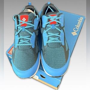 NEW IN BOX - Columbia Men’s Vitesse Outdry Sneakers, Blue, Size 8.5